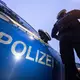 Die Polizei warnt vor der Betrugsmasche. (Symbolbild) - Bild: Marijan Murat/dpa