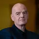 Gianni Infantino steht in der Dauerkritik. (Archivbild) - Bild: Sven Hoppe/dpa