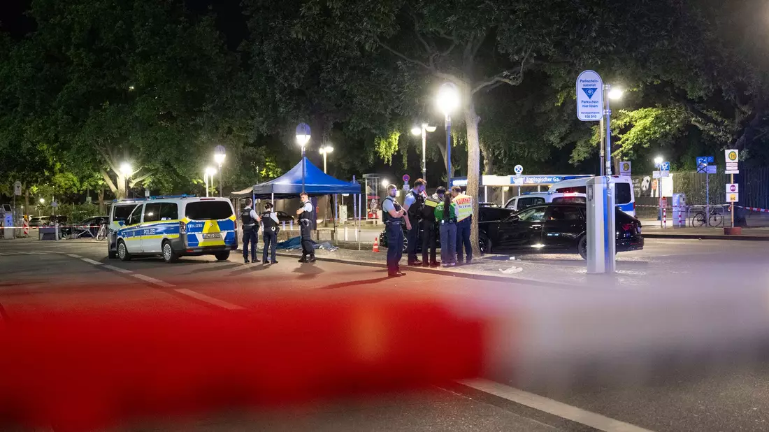 Der Hardenbergplatz liegt zwischen dem Bahnhof Zoo und dem Zoo. - Bild: Christophe Gateau/dpa