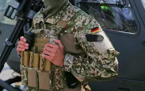 Bundeswehrsoldat in Flecktarnuniform (Archiv) - Foto: via dts Nachrichtenagentur