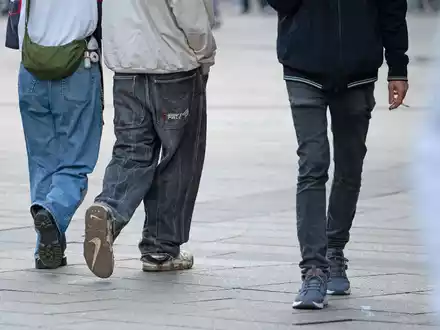 Der Anteil junger Menschen in Deutschland ist weiterhin auf historisch niedrigem Niveau. (Symbolbild) - Foto: Helena Dolderer/dpa