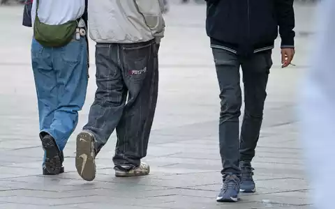 Der Anteil junger Menschen in Deutschland ist weiterhin auf historisch niedrigem Niveau. (Symbolbild) - Foto: Helena Dolderer/dpa