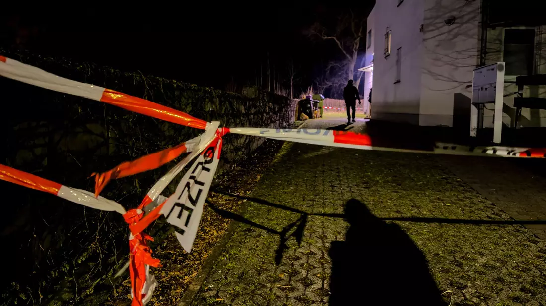 Die Leichenteile wurden in einem Gewerbegebiet gefunden. (Archivbild) - Bild: Andreas Arnold/dpa