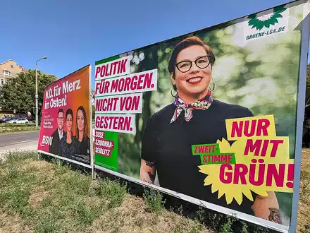 Wahlplakate vor der Landtagswahl in Sachsen-Anhalt (Archiv) - Foto: via dts Nachrichtenagentur