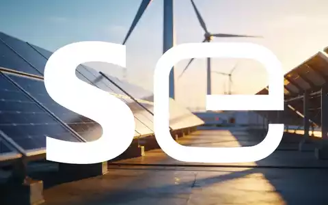 Moderne Energieinfrastruktur bei Sonnenuntergang als Symbol für wirtschaftlichen Erfolg im Energiesektor - Foto: über boerse-global.de
