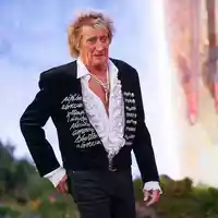 Popstar Rod Stewart muss Konzert absagen.(Archivbild) - Foto: Alberto Pezzali/Invision/dpa