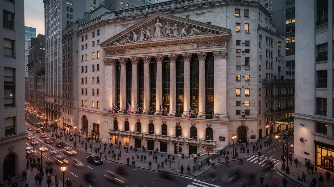 Dow Jones: Seitwärtsbewegung nahe Rekordhoch – Ausbruch entscheidet über Trend