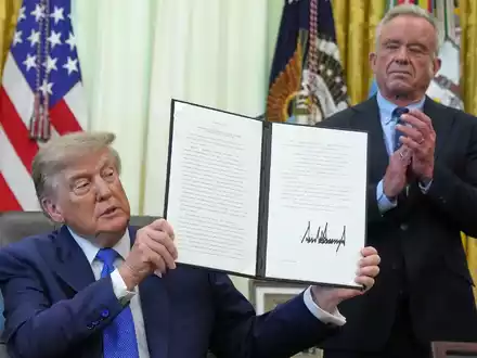 Trump räumte selbst ein, dass er sich auf unbelegte Behauptungen stütze. - Foto: Jacquelyn Martin/AP/dpa