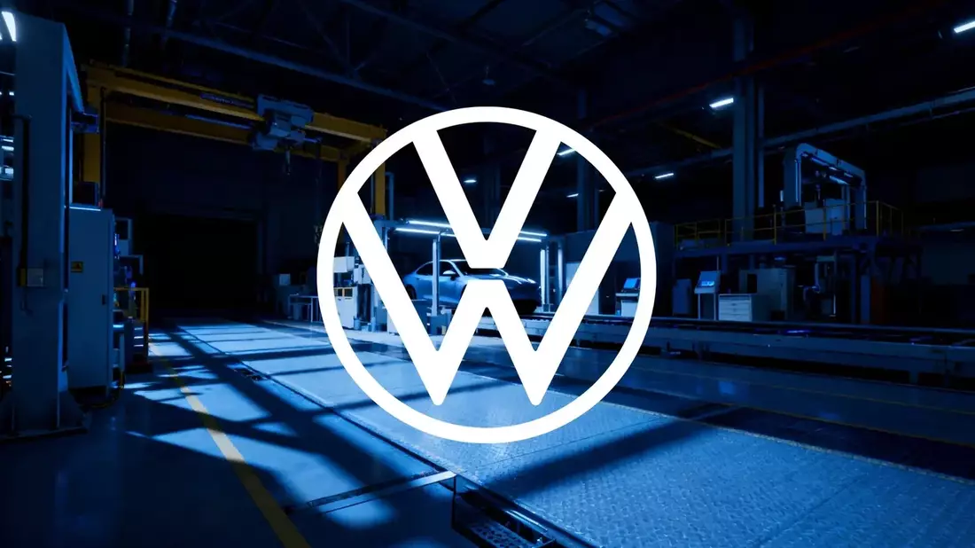 Volkswagen Stock Slumps as Porsche SE Demands Cost Cuts, Union Blocks Plant Closures