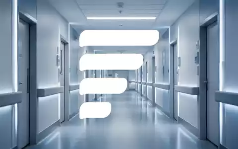 Moderne, sterile Krankenhausarchitektur mit heller, optimistischer Beleuchtung als Symbol für Stabilität im Gesundheitssektor - Foto: über boerse-global.de
