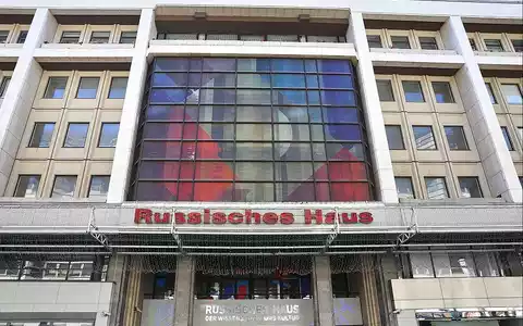 Russisches Haus am 06.08.2026 - Foto: via dts Nachrichtenagentur