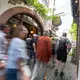 Rüdesheim am Rhein ist ein beliebtes Ziel ausländischer Gäste. (Foto: Archiv)  - Bild: Sebastian Gollnow/dpa