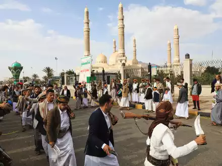 Der Krieg zwischen den Huthi im Jemen und Saudi-Arabien droht zu eskalieren. - Foto: Osamah Abdulrahman/AP/dpa