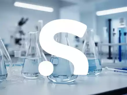Modernes Labor mit wissenschaftlichen Instrumenten als Symbol fĂŒr pharmazeutische Forschung und Biotechnologie. - Foto: ĂŒber boerse-global.de