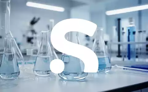 Modernes Labor mit wissenschaftlichen Instrumenten als Symbol für pharmazeutische Forschung und Biotechnologie. - Foto: über boerse-global.de