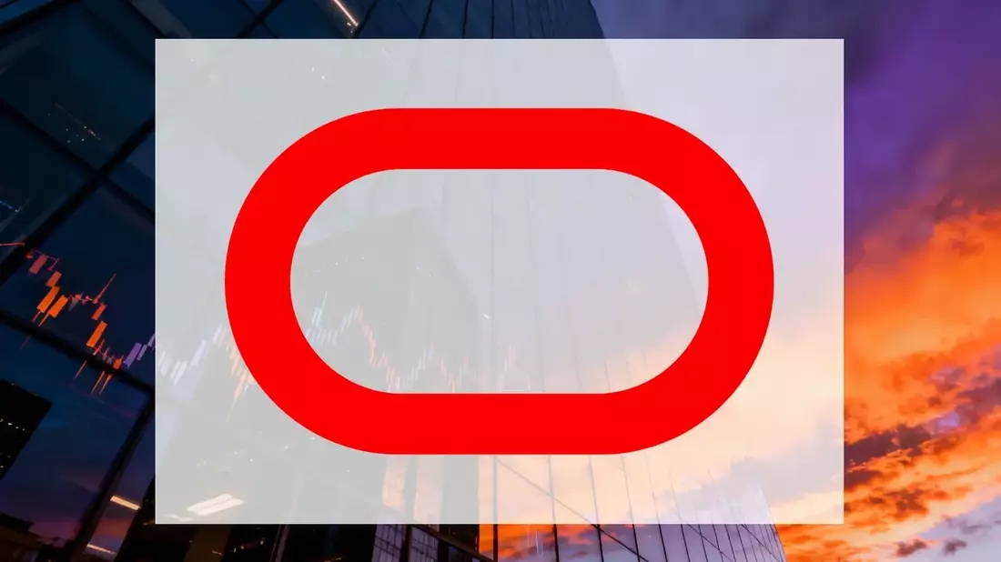 Oracle's AI Gamble: Record Spending, Downgrade Risk, and Insider Sales