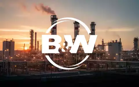 Moderne Industrieanlage bei Sonnenuntergang als Symbol für wirtschaftliches Wachstum und industrielle Stärke. - Foto: über boerse-global.de