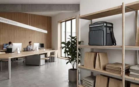 Architektur-Render im Lieferdienstzentrale mit Lieferdiensttasche zum Thema Foodpanda, ISIN DE000A2E4K43, neutrales Tageslicht - Foto: THN