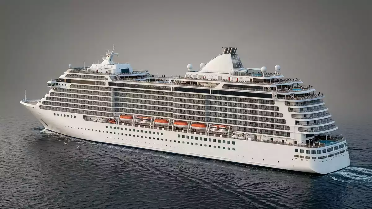 Fotorealistische Studioansicht von Kreuzfahrtschiff in neutraler Produktdarstellung