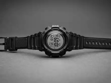 Fotorealistische Studioaufnahme von Digitaluhr zum Thema Casio G-Shock, ISIN JP3209000003, klare Lichtfuehrung - Foto: THN