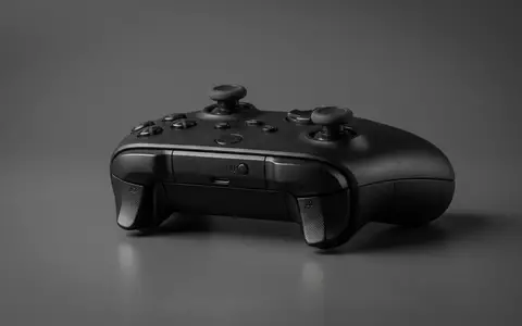 Fotorealistische Studioaufnahme von Videospiel zum Thema Call of Duty, ISIN US00507V1098, klare Lichtfuehrung - Foto: THN