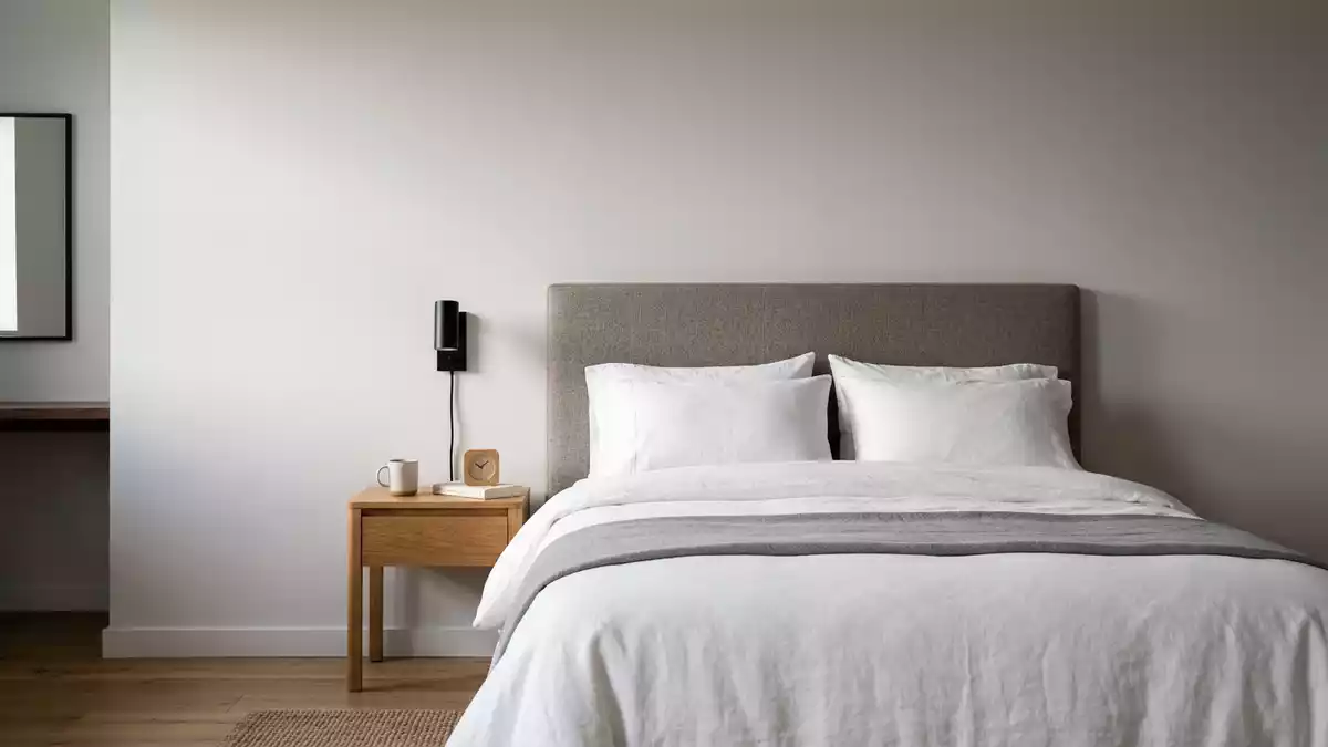 Fotorealistische Studioansicht von Hotelzimmer in neutraler Produktdarstellung