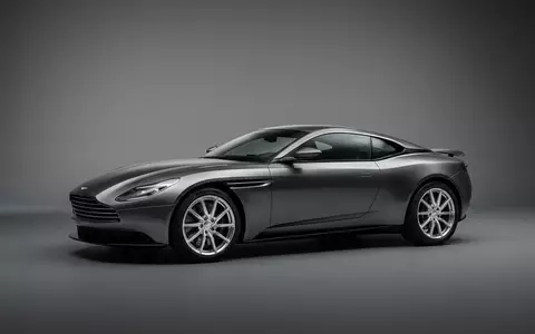 Fotorealistische Studioaufnahme von Sportcoupé zum Thema Aston Martin DB12, ISIN GB00BN7CG237, klare Lichtfuehrung - Foto: THN