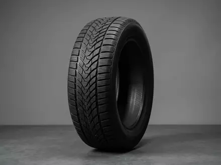 Fotorealistische Studioaufnahme von Winterreifen zum Thema Bridgestone Blizzak, ISIN JP3830800003, klare Lichtfuehrung - Foto: THN