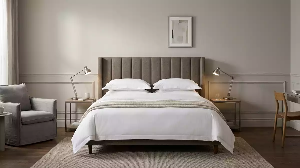 Fotorealistische Studioansicht von Hotelzimmer in neutraler Produktdarstellung