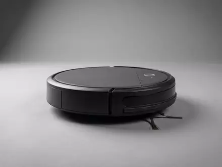 Fotorealistische Studioaufnahme von Saugroboter zum Thema Roomba Saugroboter, ISIN US4627261005, klare Lichtfuehrung - Foto: THN
