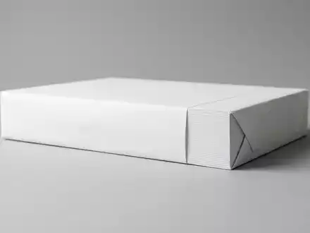 Fotorealistische Studioaufnahme von Kopierpapier zum Thema HP Papier, ISIN US4601461035, klare Lichtfuehrung - Foto: THN