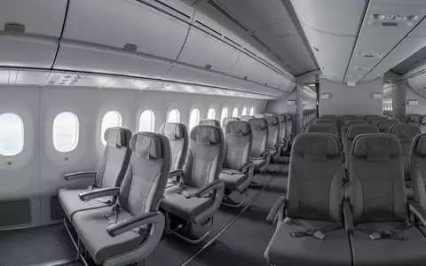 Fotorealistische Studioaufnahme von Passagierflugzeug zum Thema British Airways Flug, ISIN GB00B128C026, klare Lichtfuehrung - Foto: THN