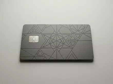Fotorealistische Studioaufnahme von Kreditkarte zum Thema HSBC Kreditkarte, ISIN GB0005405286, klare Lichtfuehrung - Foto: THN