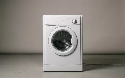 Fotorealistische Studioaufnahme von Waschmaschine zum Thema AEG Waschmaschine, ISIN SE0000103814, klare Lichtfuehrung - Foto: THN