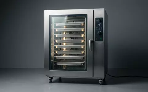 Fotorealistische Studioaufnahme von Kombidämpfer zum Thema Rational iCombi Pro, ISIN DE0007010803, klare Lichtfuehrung - Foto: THN