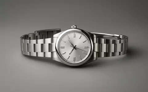 Fotorealistische Studioaufnahme von Armbanduhr zum Thema Tommy Hilfiger Uhr, ISIN US6245801062, klare Lichtfuehrung - Foto: THN