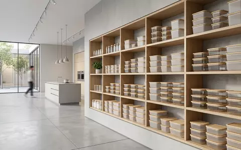 Architektur-Render im Haushaltswaren-Fachhandel mit Vorratsdosen zum Thema Rubbermaid Vorratsdosen, ISIN US6512291062, neutrales Tageslicht - Foto: THN