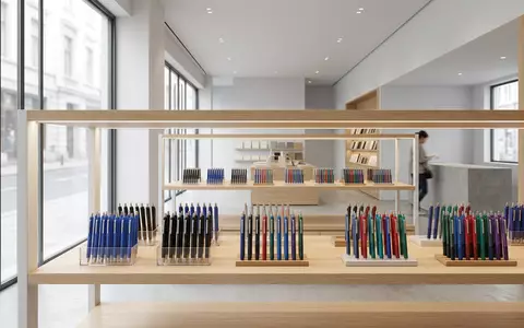 Architektur-Render im Schreibwarenhandel mit Tintenroller zum Thema Pilot Frixion, ISIN JP3782000003, neutrales Tageslicht - Foto: THN