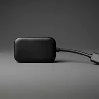 Fotorealistische Studioaufnahme von Streaming-Adapter zum Thema Roku Streaming Stick, ISIN US77543R1023, klare Lichtfuehrung - Foto: THN