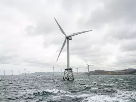 Fotorealistische Aufnahme von Windkraftanlage im Windpark zum Thema Ørsted Energie, ISIN DK0061539921, natuerliches Licht - Foto: THN