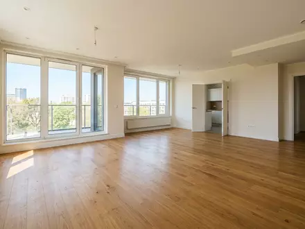 Fotorealistische Aufnahme von Mietwohnung bei der Besichtigung zum Thema Vonovia Wohnung, ISIN DE000A1ML7J1, natuerliches Licht - Foto: THN