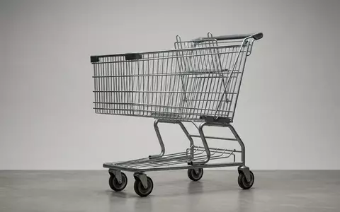 Fotorealistische Studioaufnahme von Supermarkt zum Thema Walmart Supercenter, ISIN US9311421039, klare Lichtfuehrung - Foto: THN