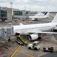 Fotorealistische Aufnahme von Passagierflugzeug auf der Flugreise zum Thema United Airlines Flug, ISIN US9128701059 - Foto: THN