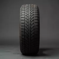 Fotorealistische Studioaufnahme von Ganzjahresreifen zum Thema Goodyear Vector 4Seasons, ISIN US3825501014, klare Lichtfuehrung - Foto: THN