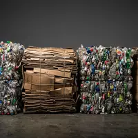 Fotorealistische Studioaufnahme von Recyclinganlage zum Thema Veolia Recycling, ISIN FR0000124141, klare Lichtfuehrung - Foto: THN