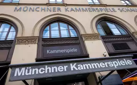 Die Münchner Kammerspiele sahnten in der Kritikerumfrage ab. (Archivbild) - Foto: Peter Kneffel/dpa