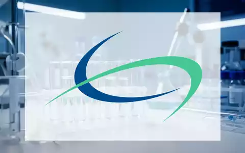 Moderne Laboreinrichtung mit medizinischen Forschungsgeräten zur Darstellung von pharmazeutischer Innovation. - Foto: über boerse-global.de