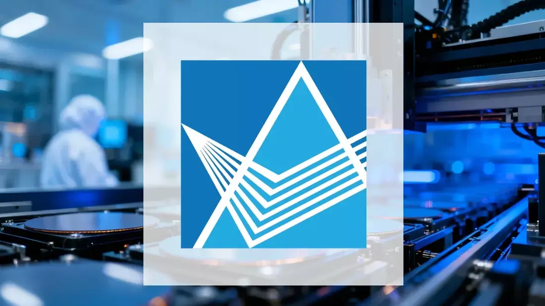 POET Technologies: Lumilens $700M Funding Boosts Optical Engine Partner