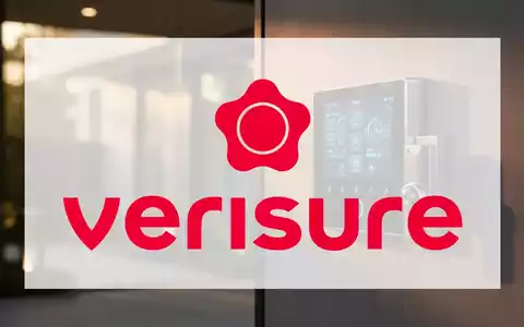 Modernes Smart-Home-Sicherheitssystem bei Dämmerlicht als Symbol für Sicherheit und Investition. - Foto: über boerse-global.de