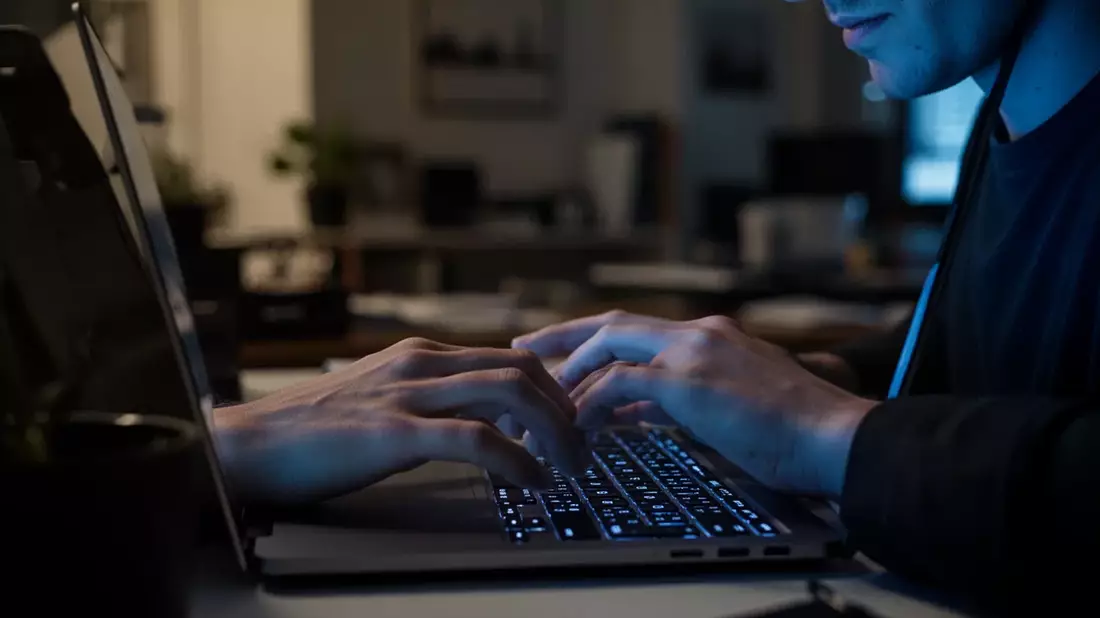 FBI warnt vor Social-Media-Hacks: Intime Bilder im Visier von Erpressern